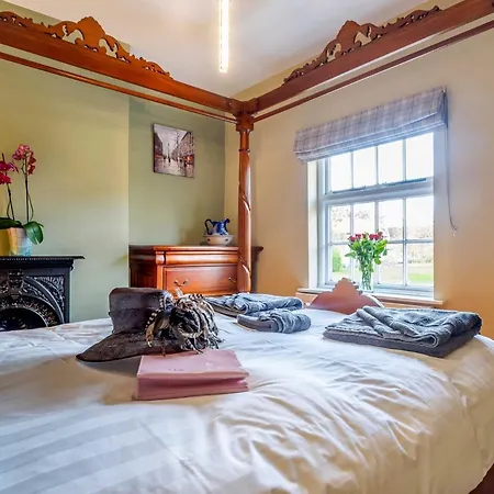 2 Bed In York 56125 Дом отдыха