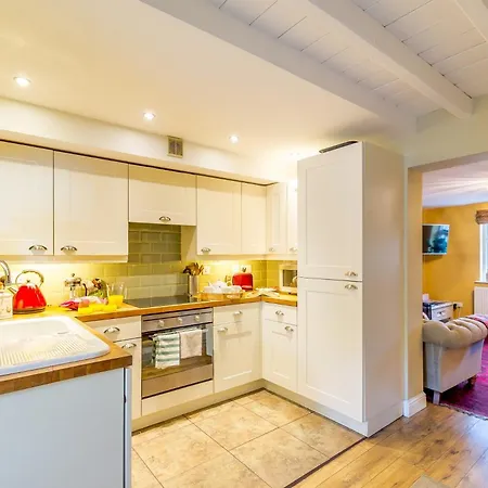 2 Bed In York 56125 Дом отдыха